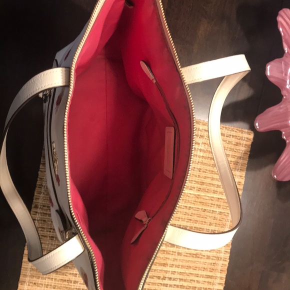 Coach Taylor Tote - Picture 3 of 4